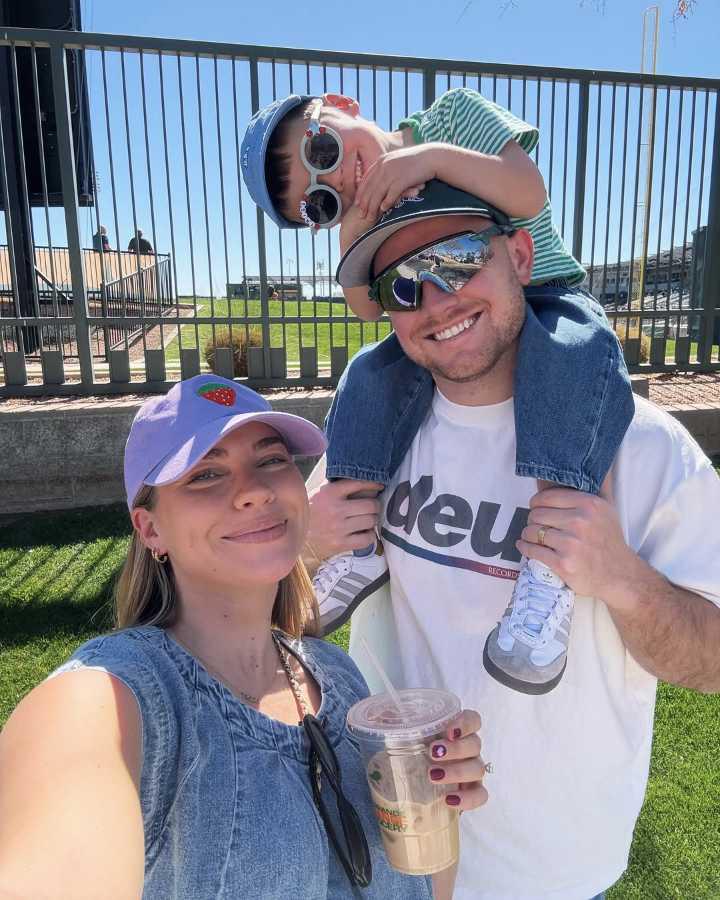Emilie Kiser, madre reciente por segunda vez, atraviesa el momento más difícil de su vida tras la pérdida de su hijo mayor $!Emilie Kiser, madre reciente por segunda vez, atraviesa el momento más difícil de su vida tras la pérdida de su hijo mayor