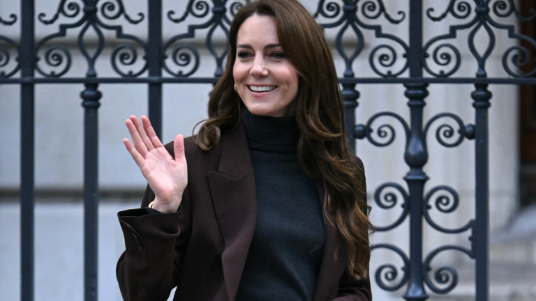 Kate Middleton protagoniza tierno momento viral durante visita a un hospicio infantil Kate Middleton protagoniza tierno momento viral durante visita a un hospicio infantil