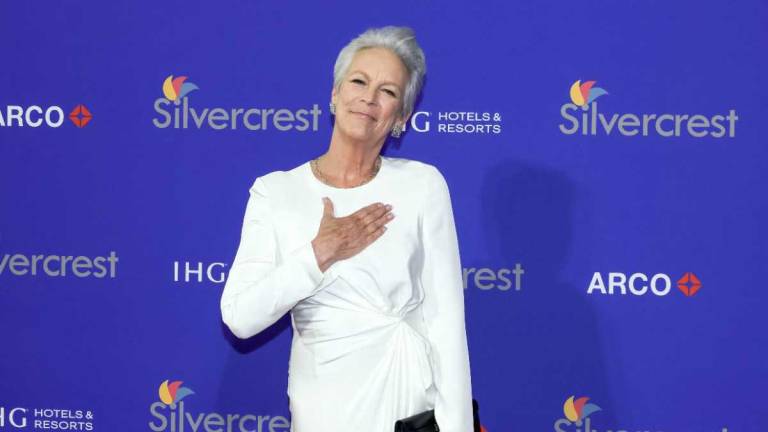 Jamie Lee Curtis, afectada por los incendios, dona un millón de dólares para contenerlos Jamie Lee Curtis, afectada por los incendios, dona un millón de dólares para contenerlos
