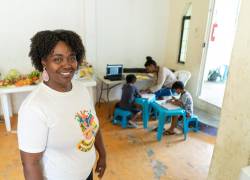 Inés Santos de 51 años. Fundadora de la Fundación Nia Kali en la Isla Trinitaria en Guayaquil.