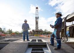 El precio del barril de crudo WTI (West Texas Intermediate), que sirve de referencia para el petróleo ecuatoriano, retrocedió hoy a los niveles más bajos de los últimos cuatro años.