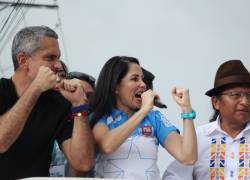 Raúl Chávez (izquierda) y Luisa González durante la campaña electoral. Foto: API