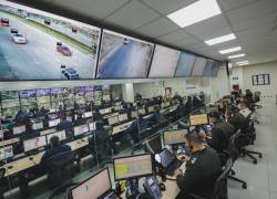Estas nuevas cámaras, colocadas a gran altura para evitar su robo, también se enlazan a la central de emergencia ECU 9-1-1 Guayaquil.
