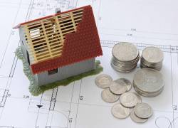 La crisis económica por la que atraviesa el país ha motivado a las personas ha replantear sus objetivos con la finalidad de poseer un bien inmueble o de adaptar este proyecto a una nueva realidad económica.