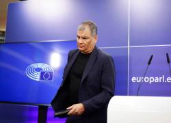 El resultado es estadística y electoralmente imposible, reitera Correa.