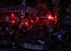 En la tradicional Explosión Azul, que se realiza en el estadio George Capwell, el Club Sport Emelec presentó su plantilla para la temporada 2025. Foto: API
