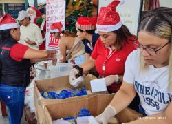 Cada tienda Tía apadrinó a una institución educativa de su zona para brindar un momento de alegría.