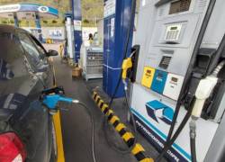 El valor por galón de la gasolina Súper en el país superó el récord de la más costosa. Se debe a la cotización internacional del barril del petróleo.