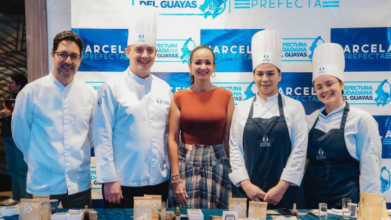 La Prefectura del Guayas suscribió un convenio con el Instituto Tecnológico Escuela de los Chefs para elaborar una investigación para crear valor agregado con el arroz.
