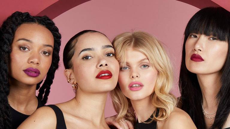 Elige tu tono de labial según tu tipo de labios.