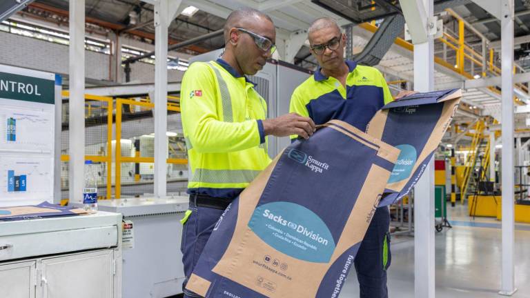 Sacos de papel desintegrables aportan sosteniblemente al sector de la construcción